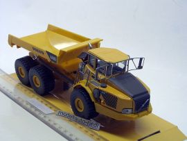 5614 CARARAMA 1:50 Volvo  A40D Knickgeleck Kipper Tipper